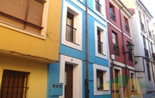 Casa de seis habitaciones en Cimadevilla