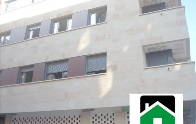 Local comercial en La Calzada