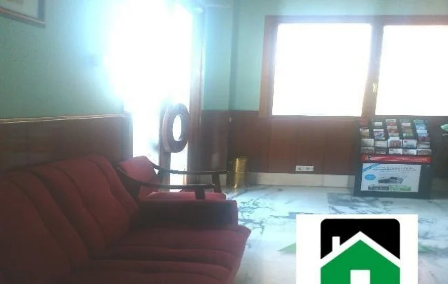 Seminew commercial premises in Natahoyo