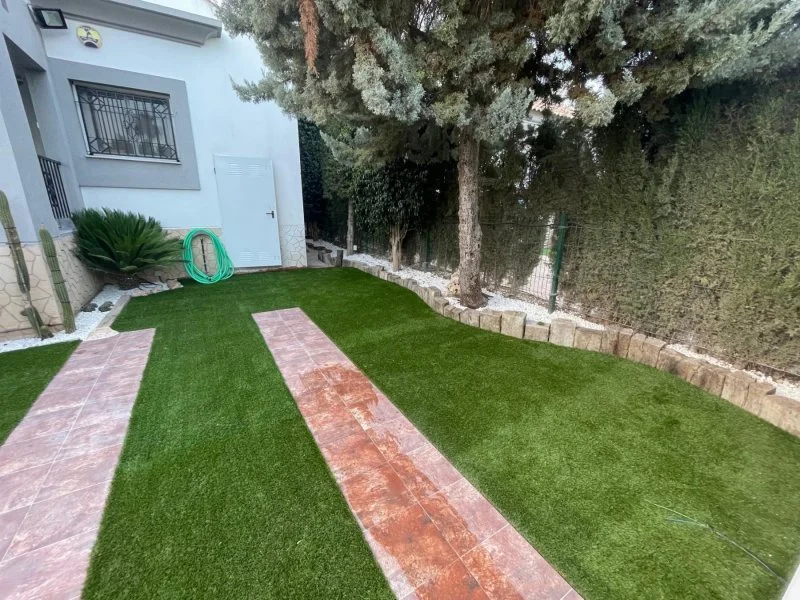 Dúplex seminuevo con piscina y terrazas