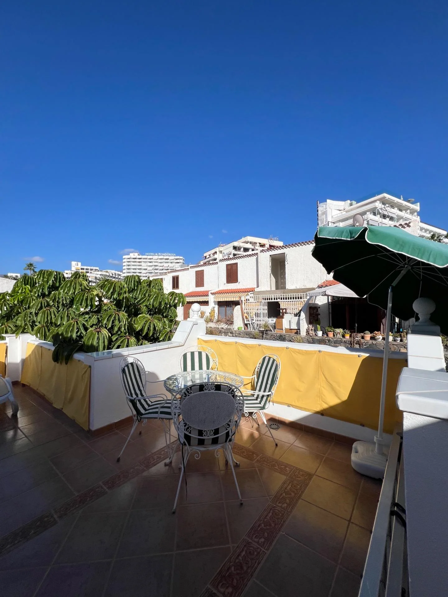 Central Las Americas townhouse, 2 bedrooms