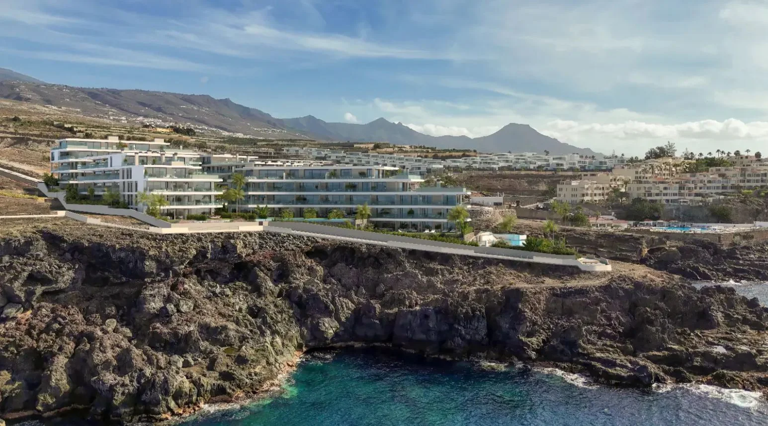 Desarrollo de apartamentos frente al Atlántico en Adeje