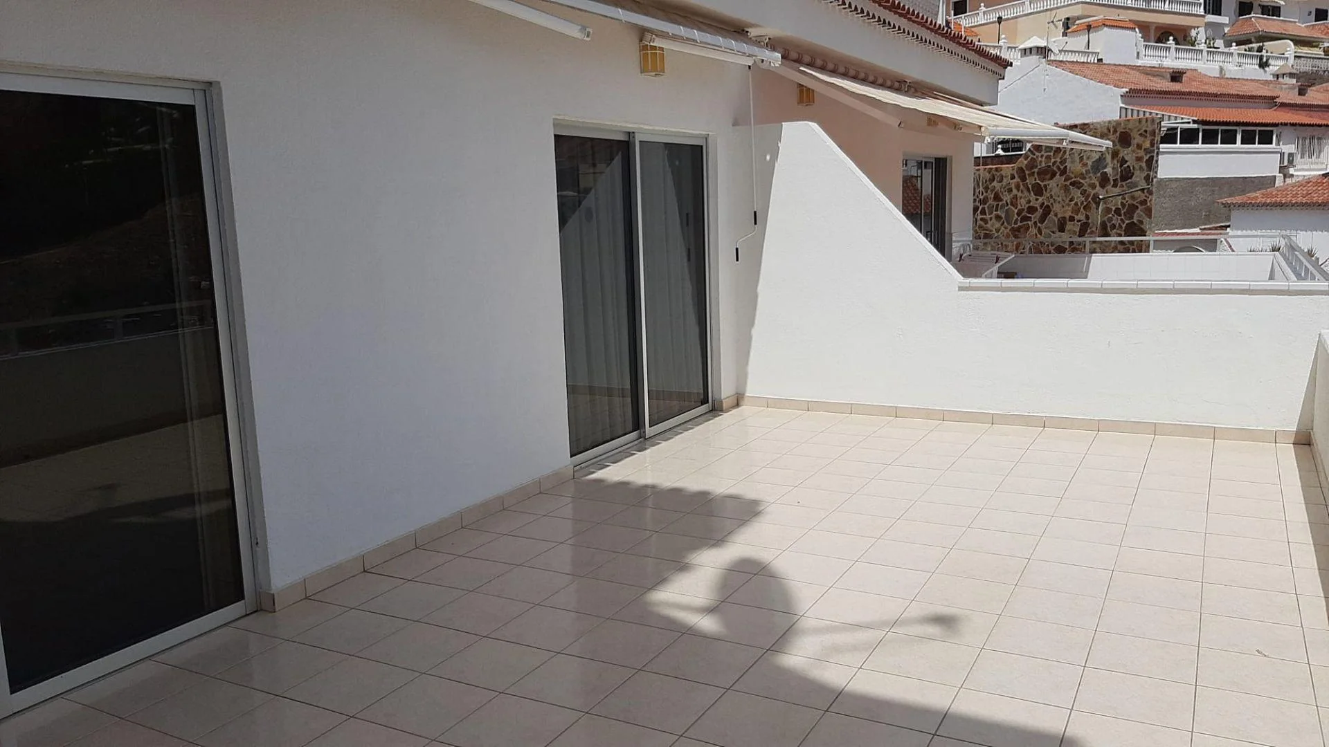 Apartamento amueblado en San Eugenio con vistas al mar