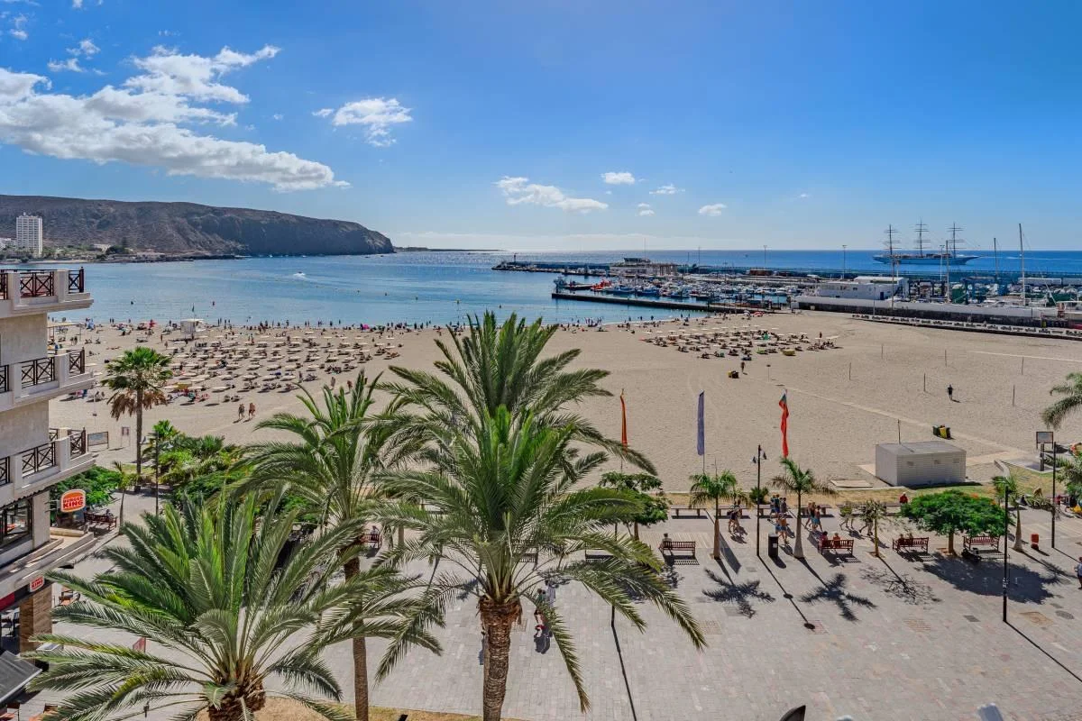 Beachfront penthouse in Los Cristianos