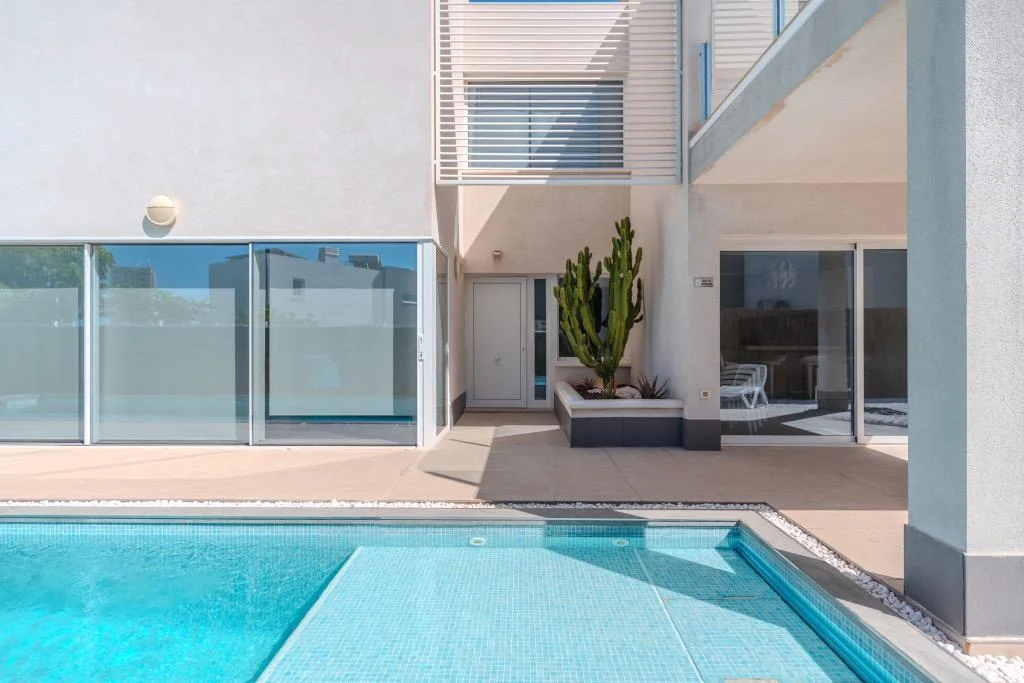 Three-bedroom villa in Playa Paraíso