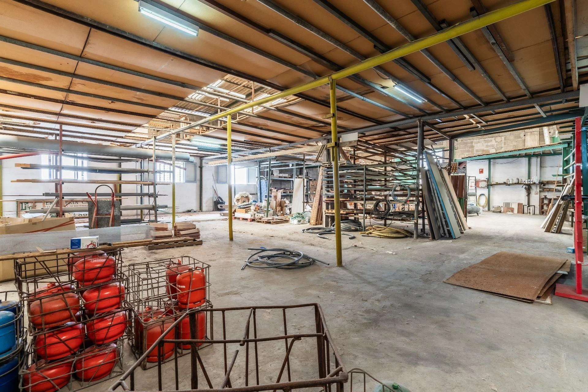Tres locales interconectados en Alcalá