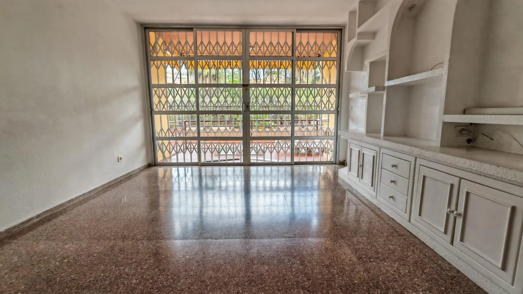 Central Los Cristianos flat, 3 bedrooms