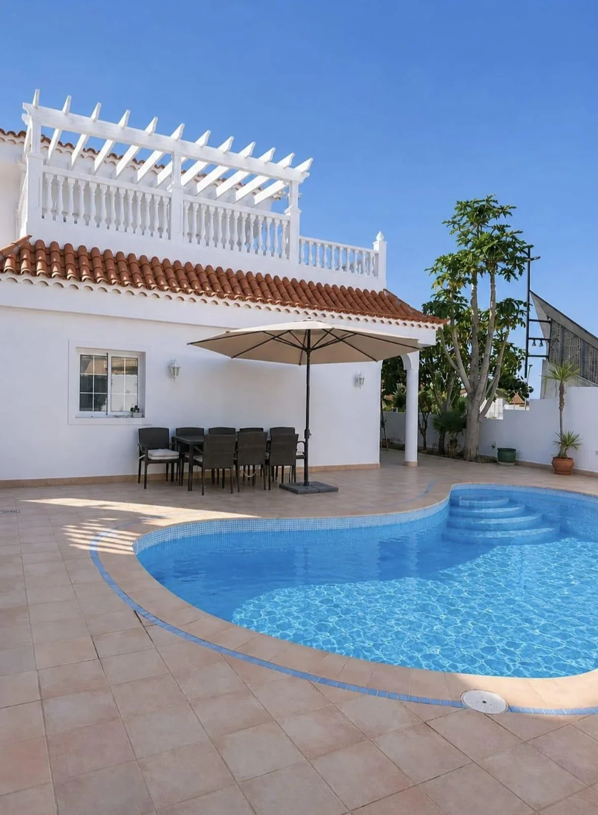 Villa independiente con piscina y 3 dormitorios