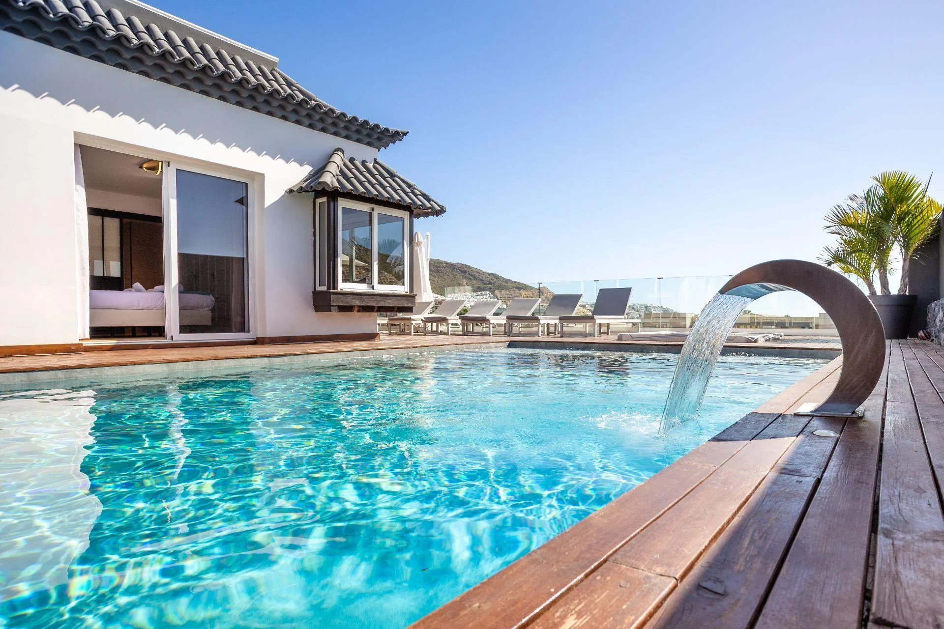 Prime Madroñal villa with private pool