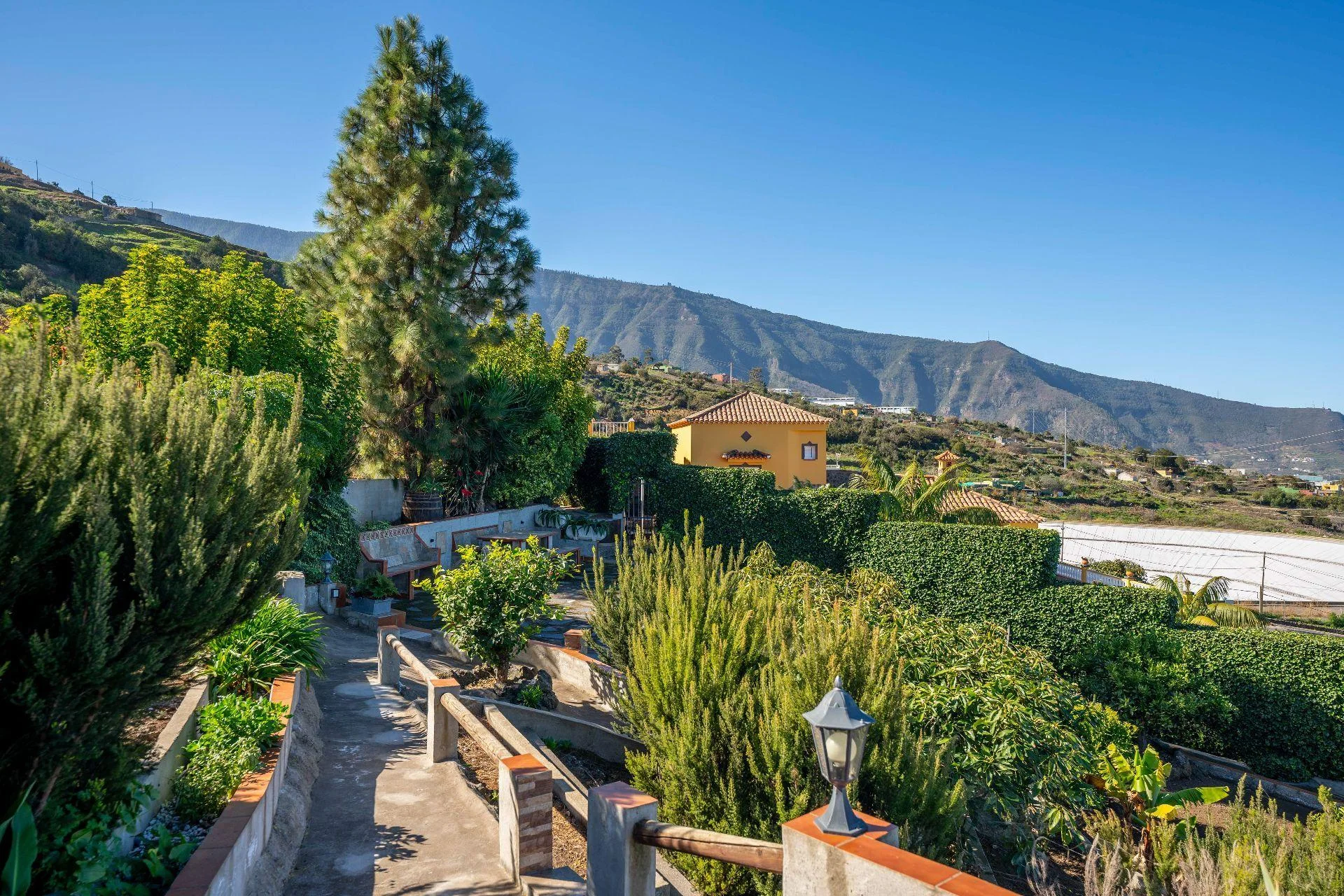 Finca villa con vistas panorámicas al valle