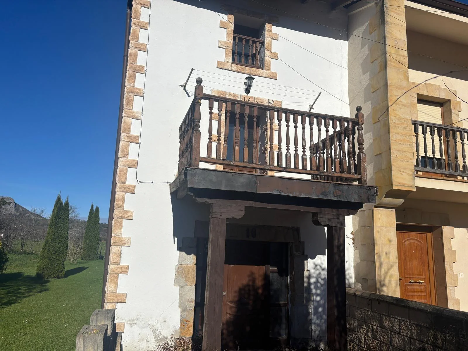 Three-bedroom townhouse with garden in Liendo