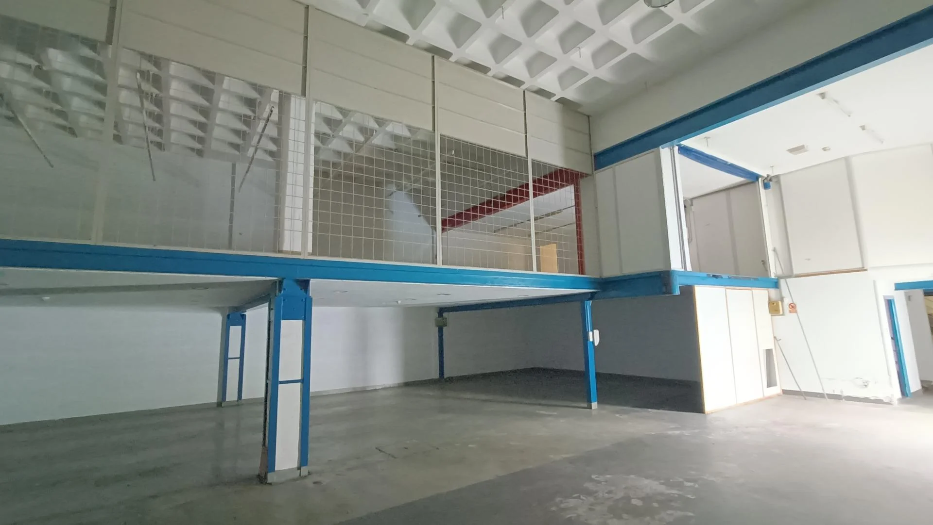 Nave industrial en Camargo de 1.077 m²
