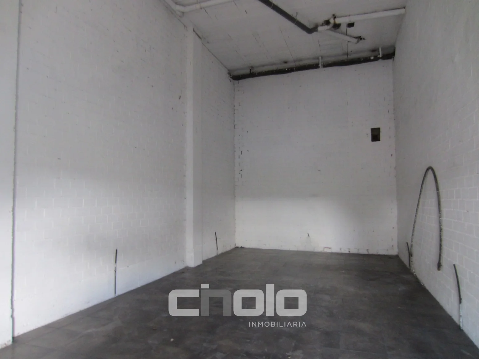 Commercial premises in San Roque, 61 m²