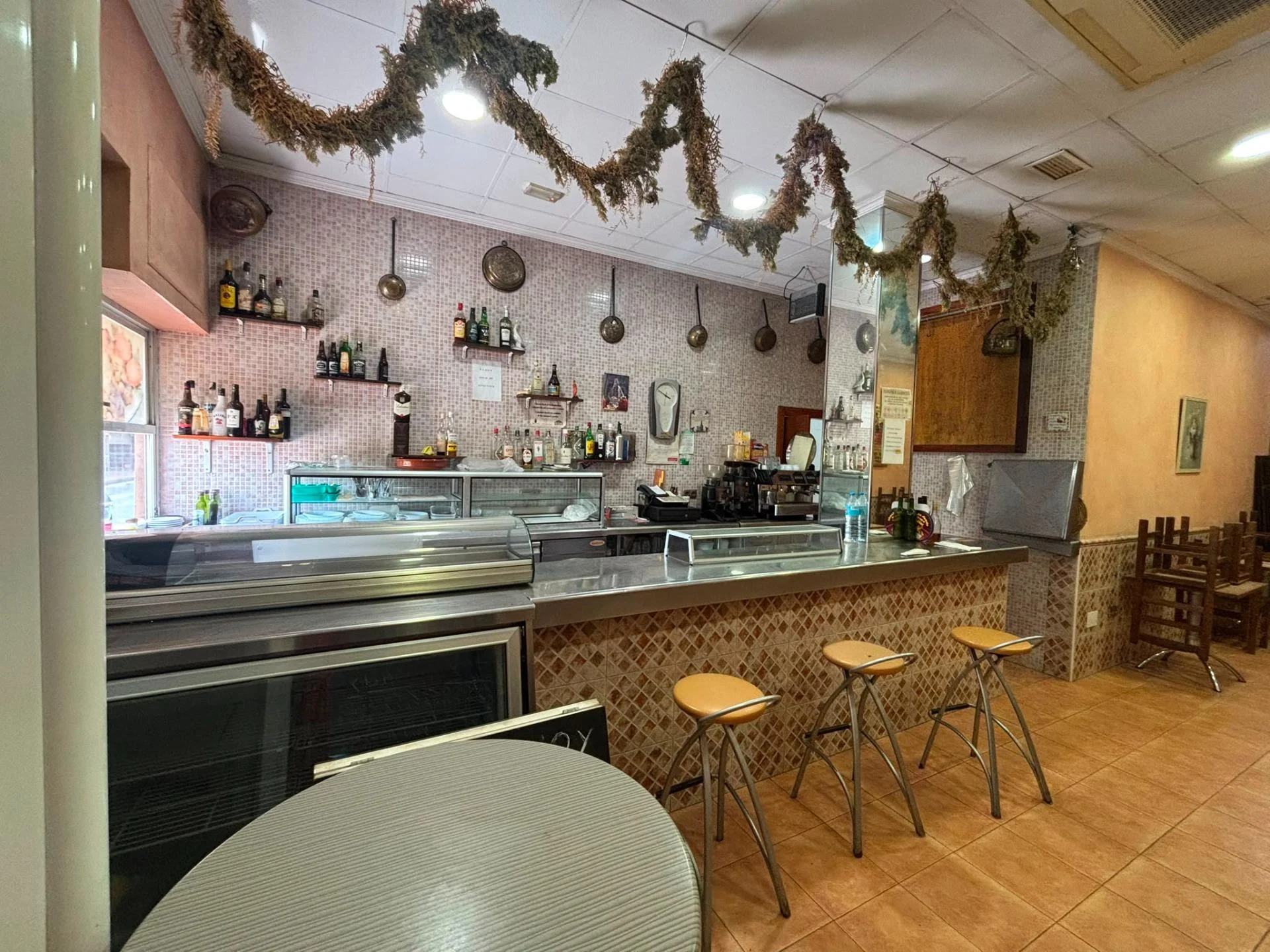 Basement commercial unit, 93 m², Murcia