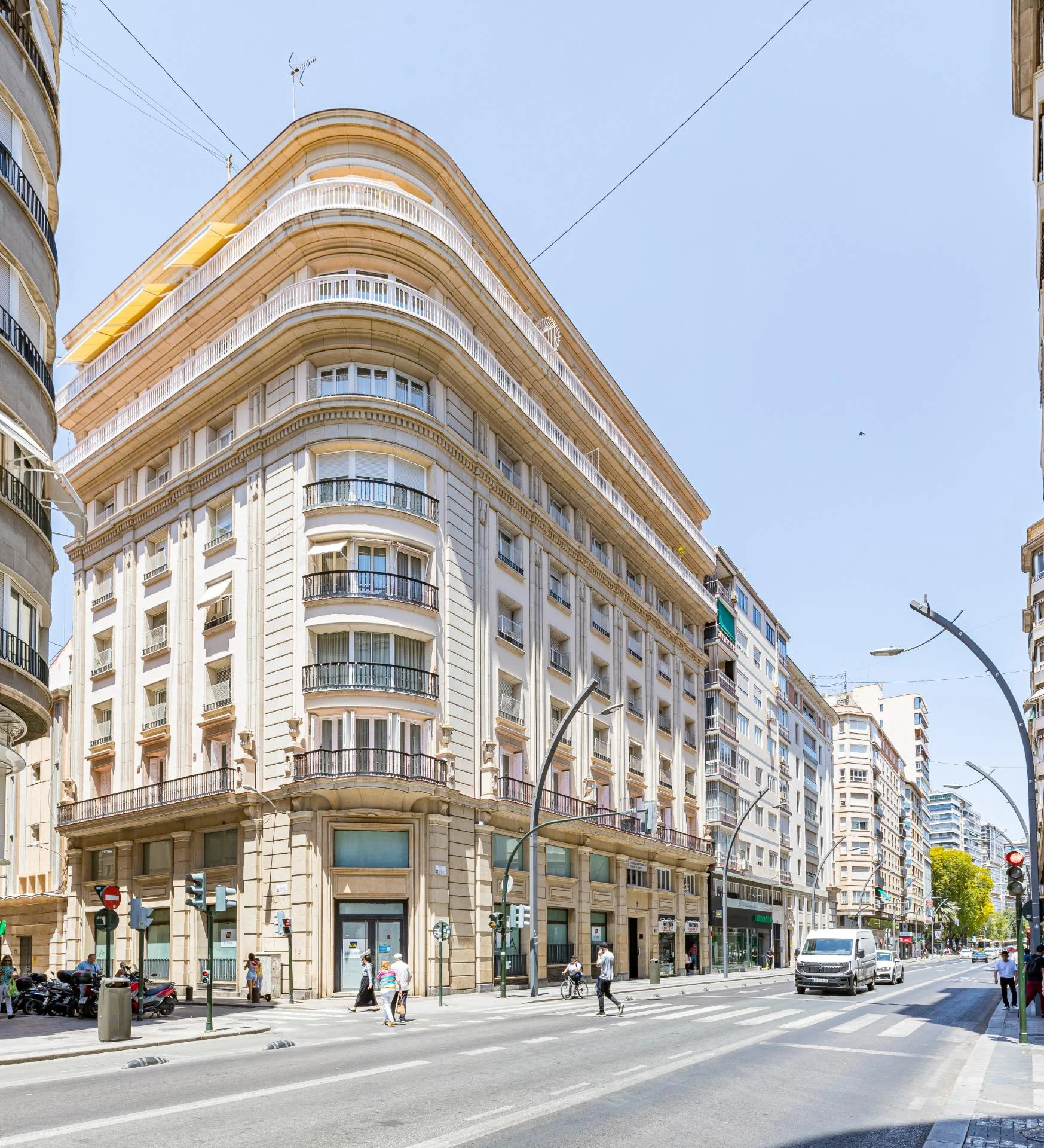 Renovation flat on Gran Vía, 4 bedrooms