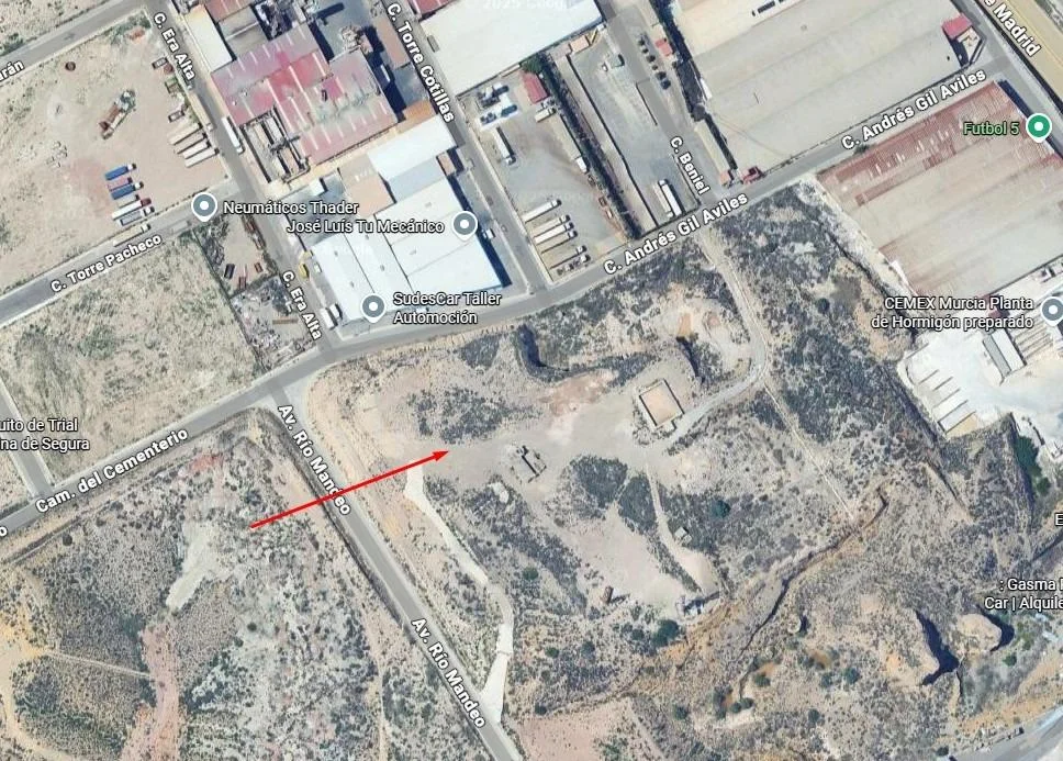 Industrial land with expansion potential