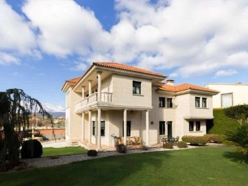 Gran chalet cerca de Pontevedra, 5 dormitorios