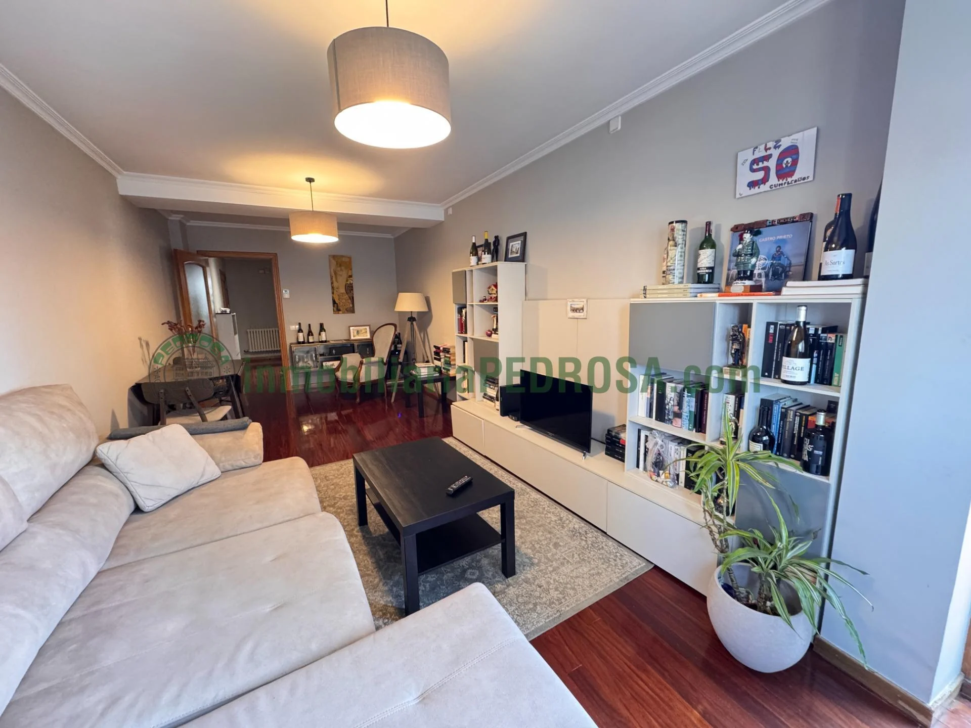 Bright Pontevedra penthouse with terrace, garage