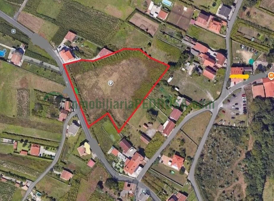 Flat rural plot near Pontevedra