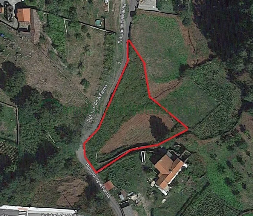 Parcela urbanizable en Campo Lameiro, 2114 m²
