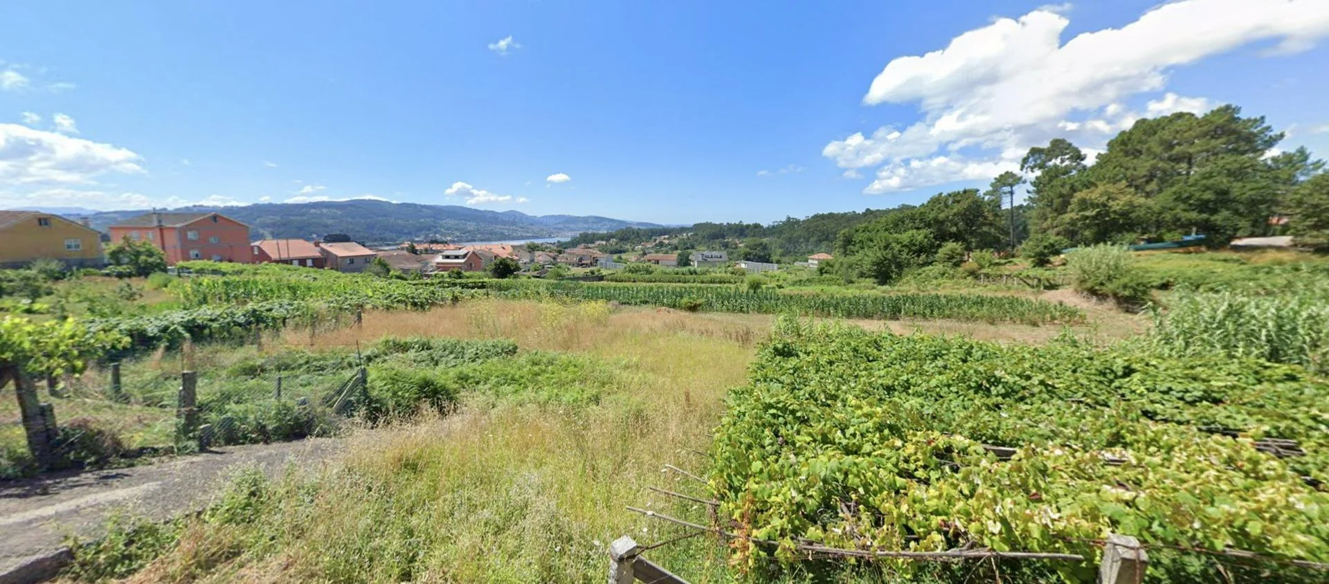 Developable Porteliña plot, 707 m²