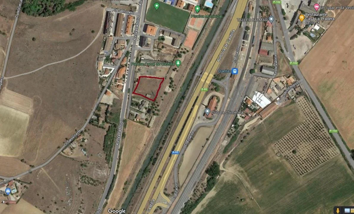 Urban plot at Dueñas entrance