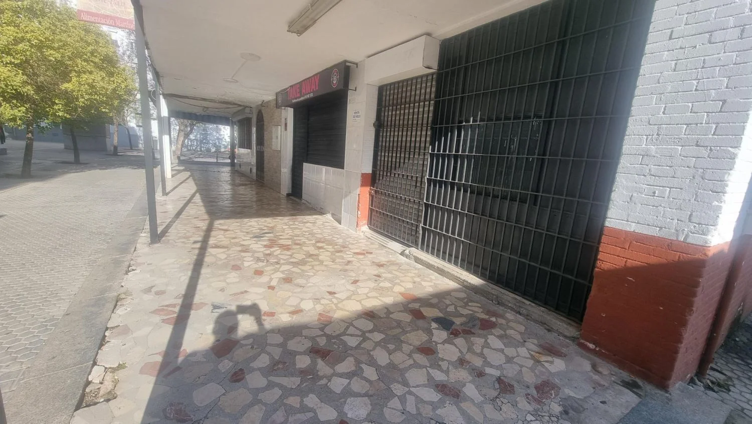 Three commercial units, 30 m² each