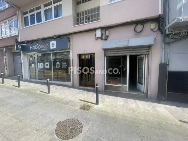 Reformable commercial unit in A Coruña