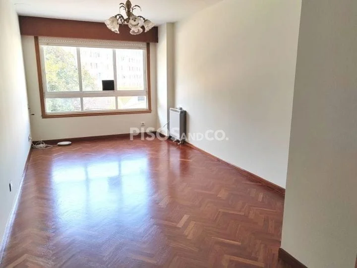 Three-bedroom exterior flat in A Coruña