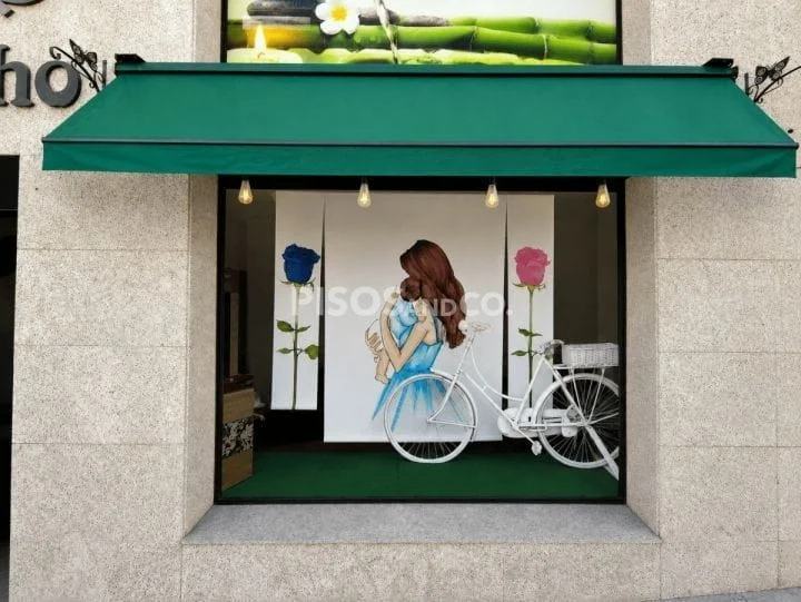 Street-front commercial unit in Arteixo