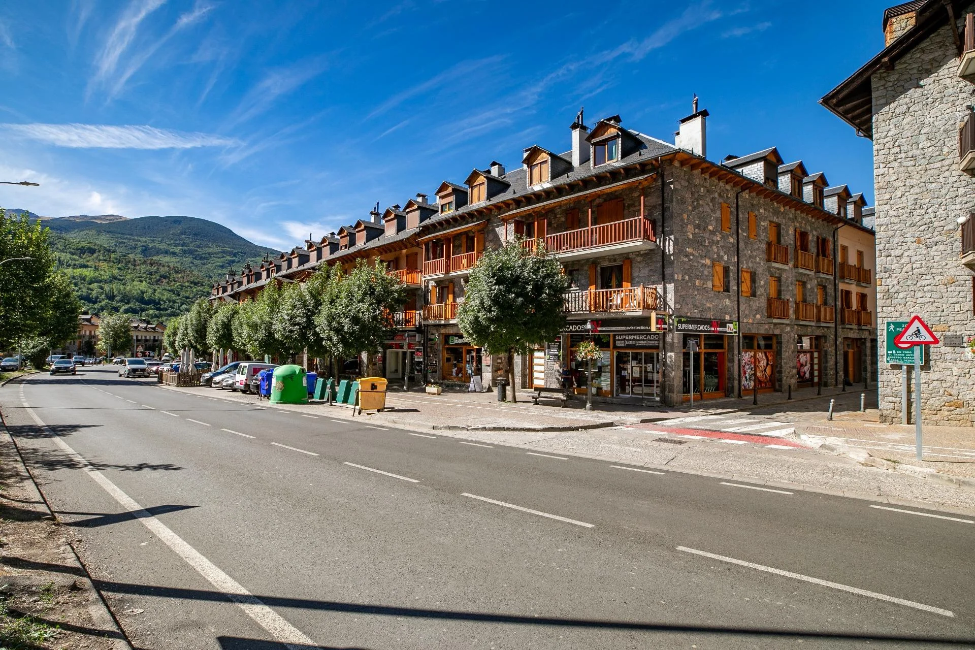 Dúplex con licencia turística en Benasque, cuatro dormitorios