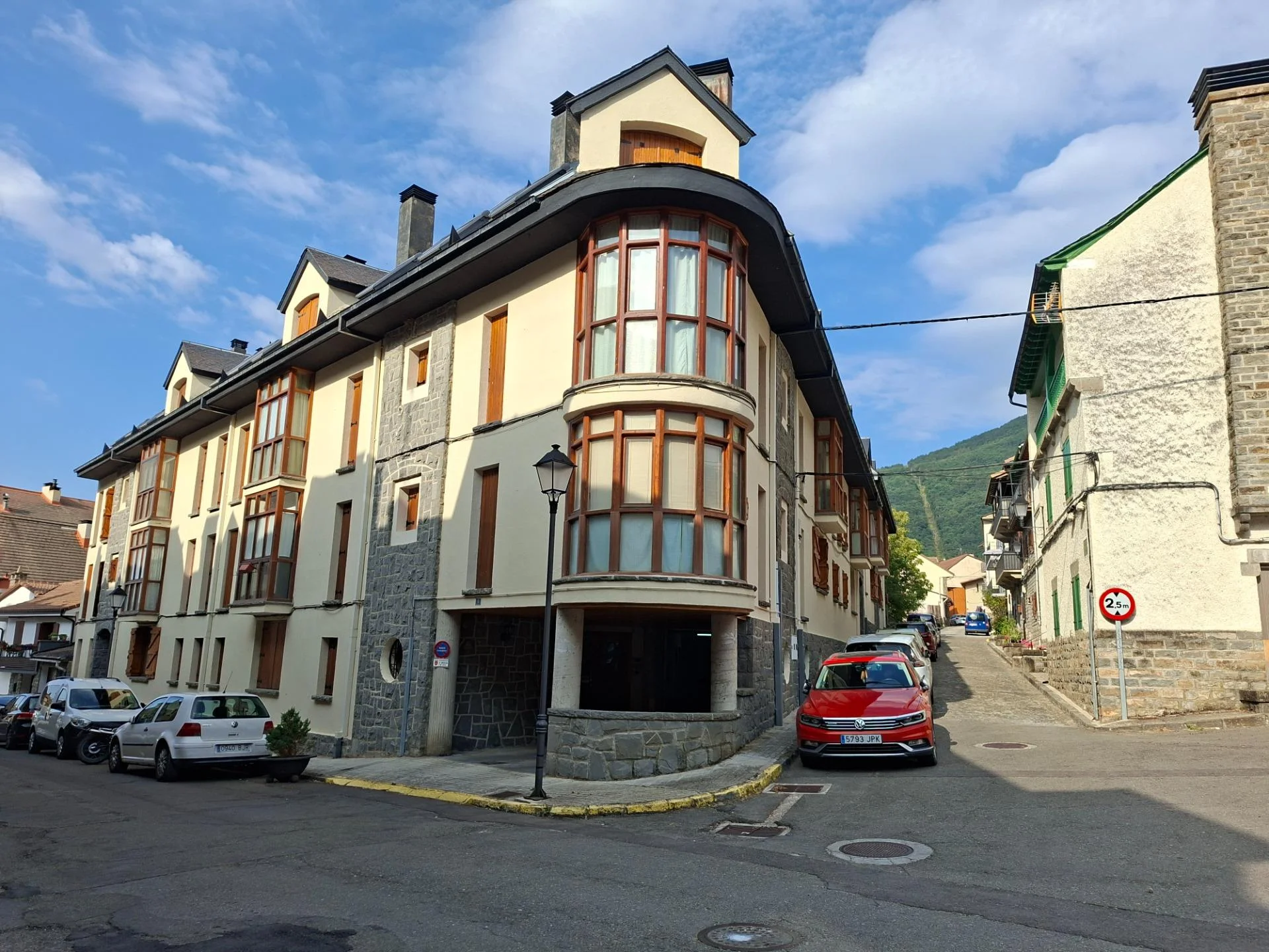 Mountain flat in Biescas, 2 bedrooms