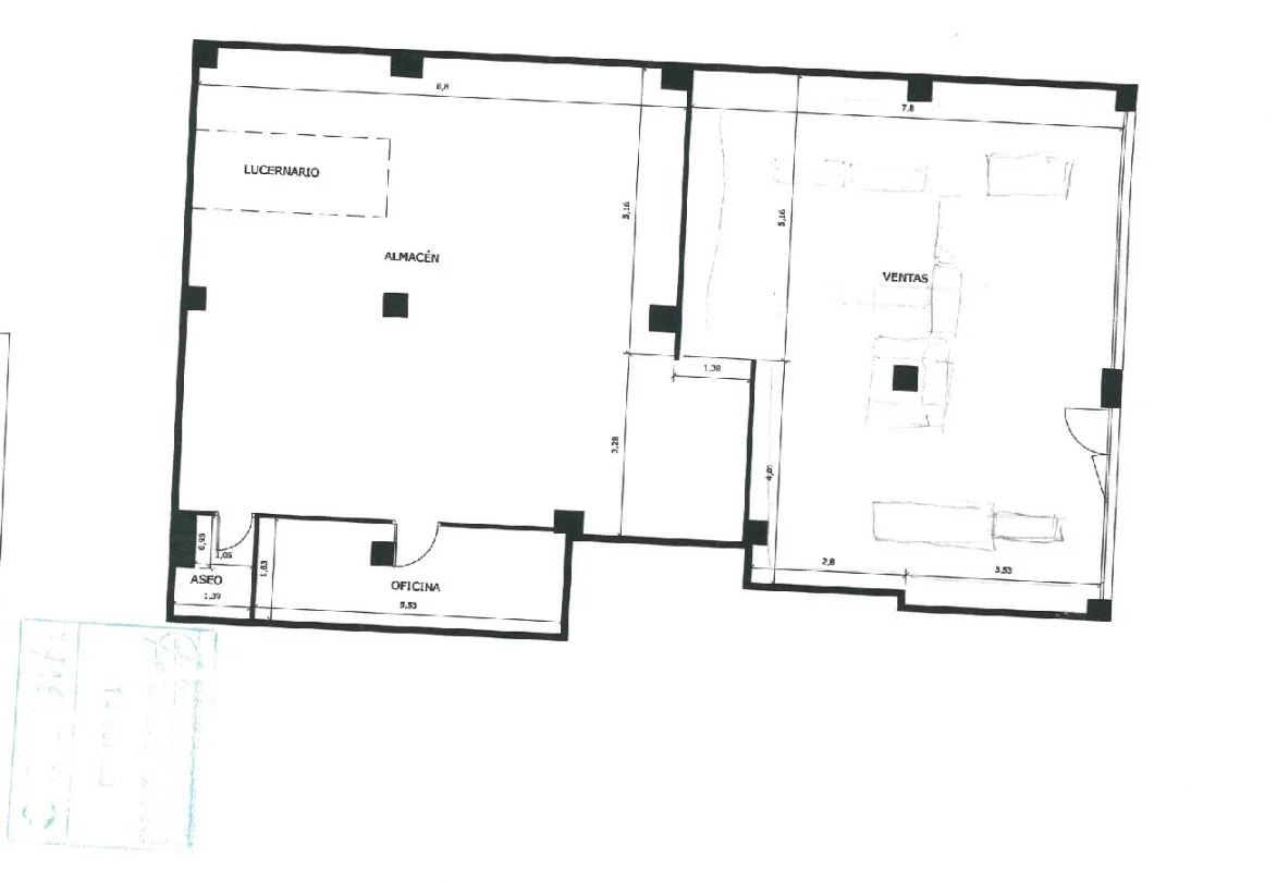 160 m² commercial unit with storefront