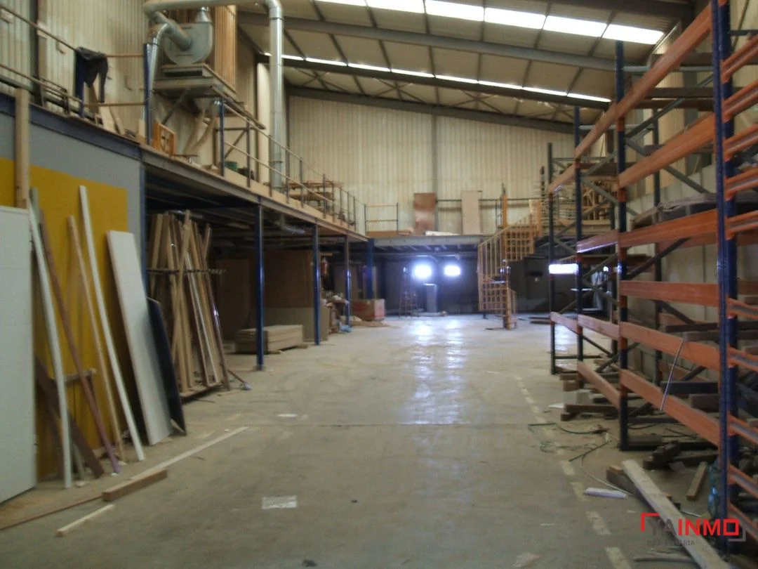 Pabellón industrial en Basauri, 495 m²