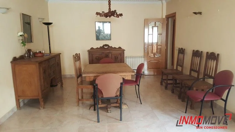Rioja house, 1,750 m² urban plot