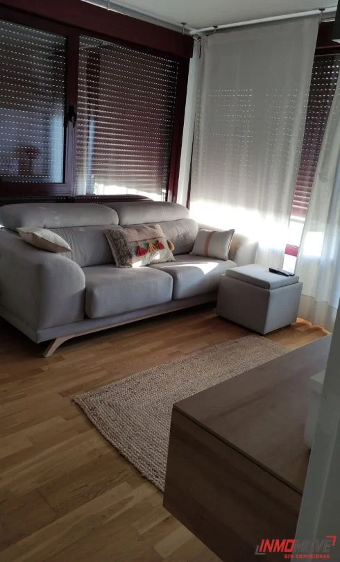 Bright two-bedroom flat in Entrambasaguas