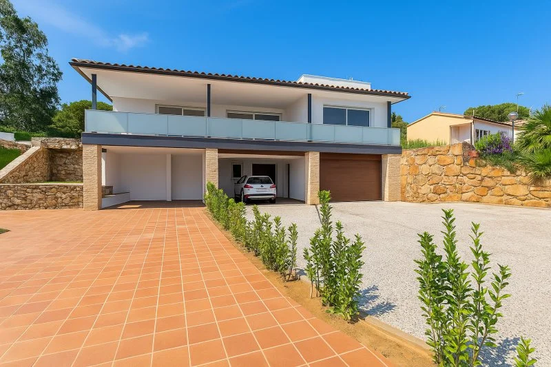 Modern Calonge villa, 4 bedrooms