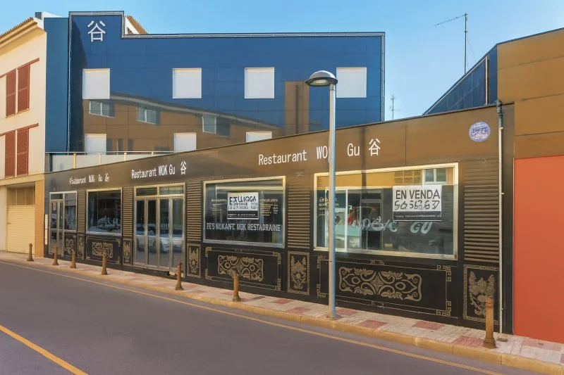 Edificio comercial esquinero, oportunidad hotelera de 14 habitaciones