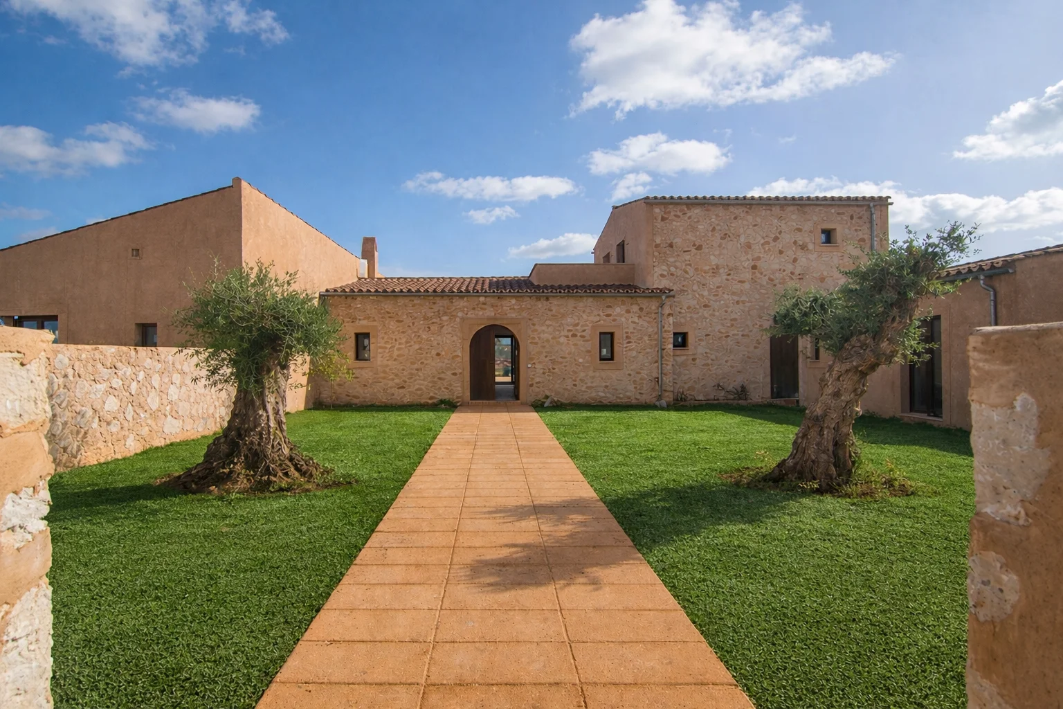 Casa rústica nueva en Santanyí, 5 dormitorios