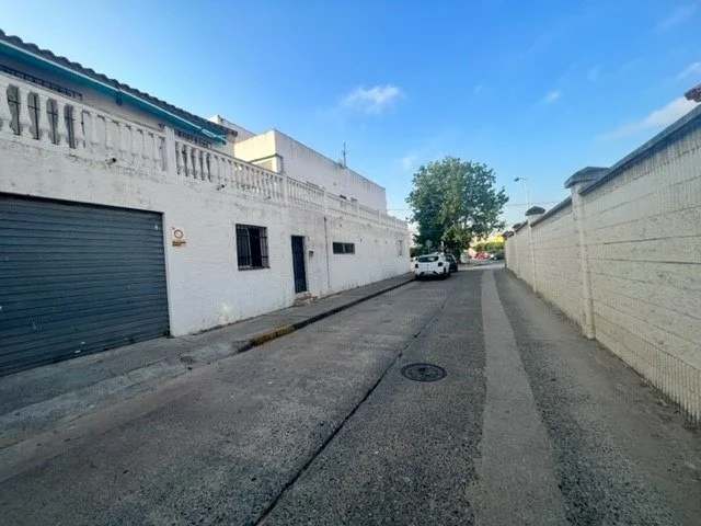 Edificio costero con dos viviendas