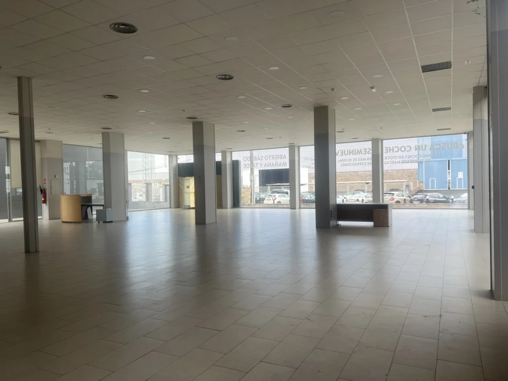 Industrial nave in Ferrol, 1,500 m²