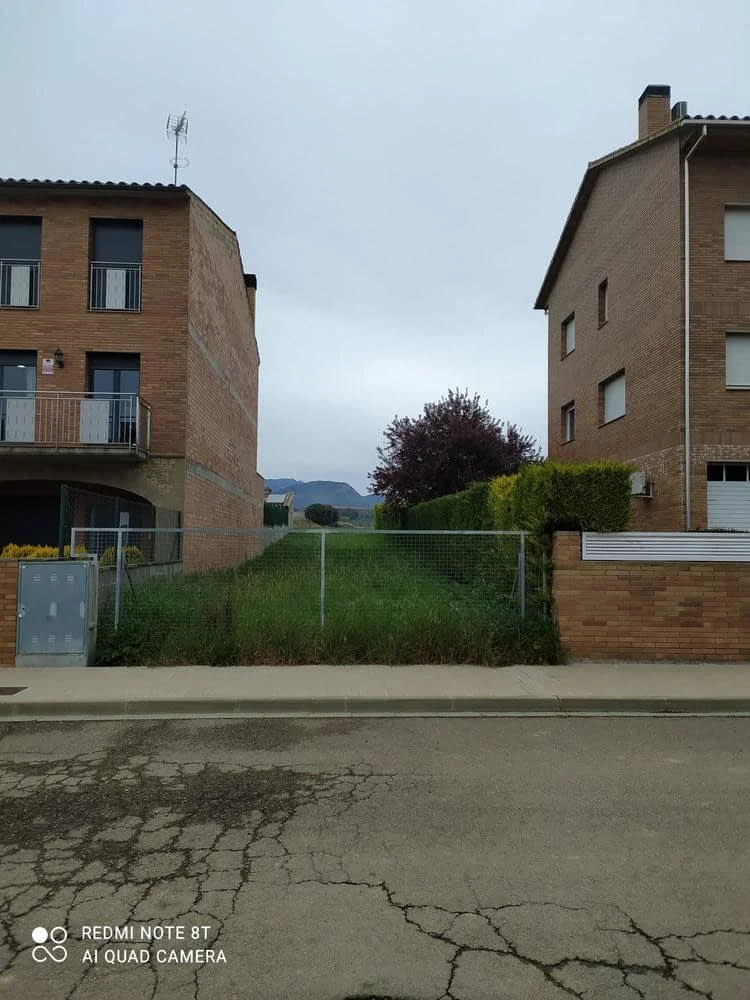 Solar en Montmajor de 5x30 metros