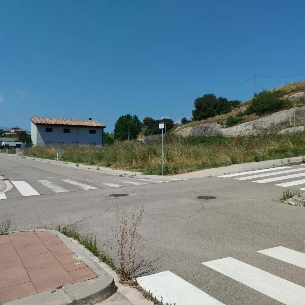 Solar residencial cantonero en Gironella