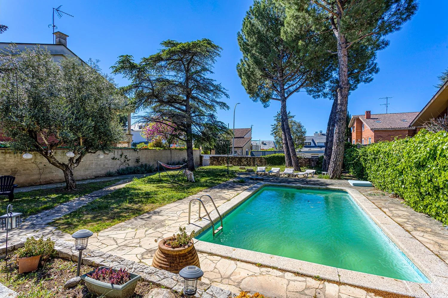 Chalet independiente con piscina privada, Igualada