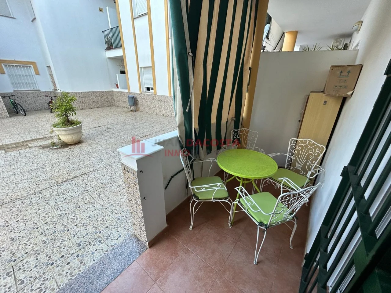 Ground-floor flat near beach, 3 bedrooms