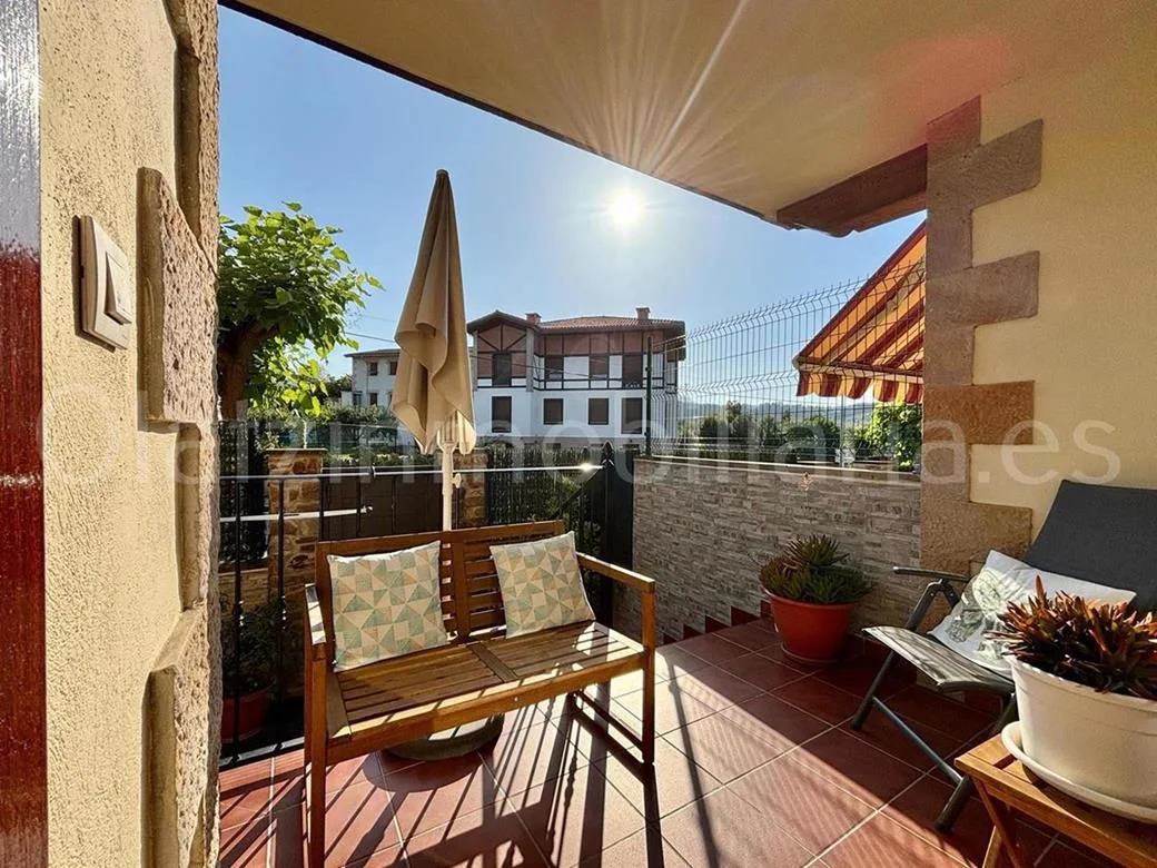 Zalla townhouse, 274 m², four bedrooms