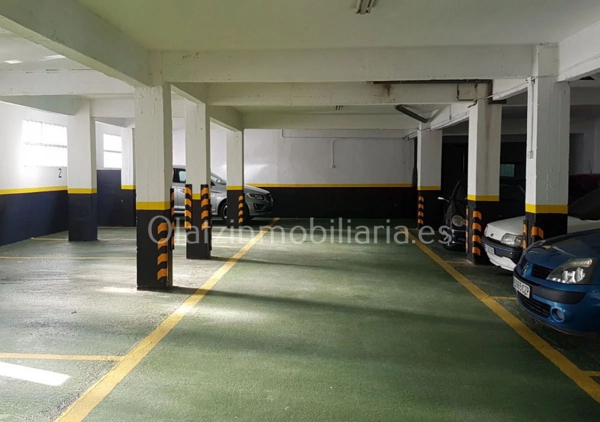 Central Balmaseda garage, 1 m²