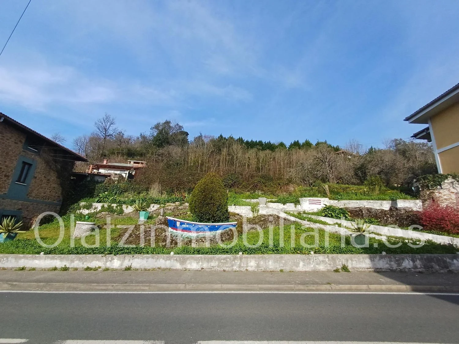 Urban plot with 300 m² buildability