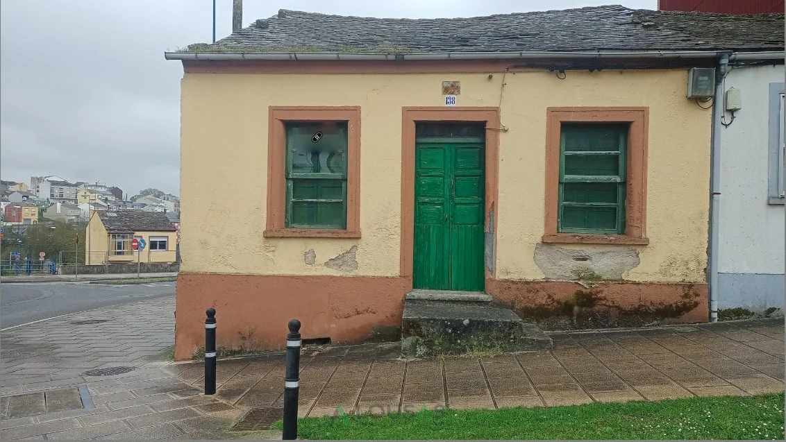 Stone house in Lugo, 3-bedroom redevelopment