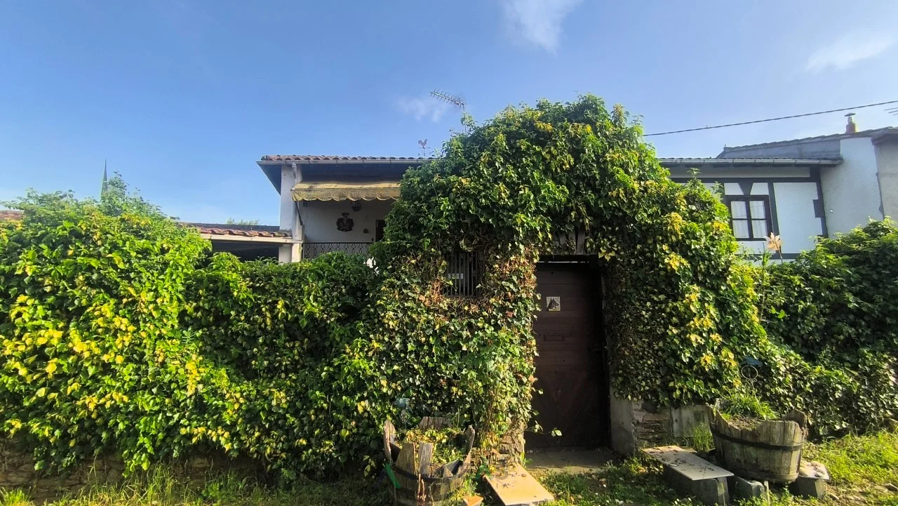 Rustic Monforte house, 291 m²